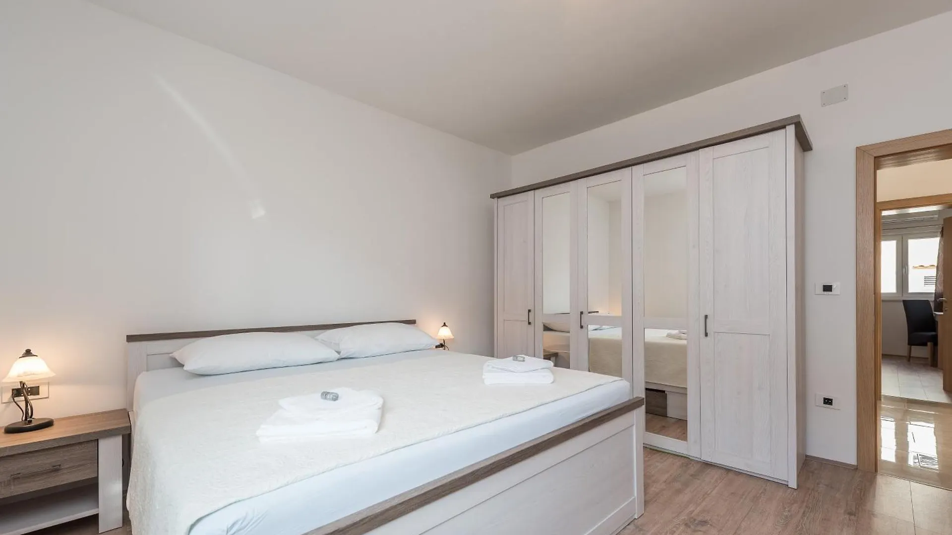 Holiday House With A Parking Space Vrsi - Mulo, Zadar - 16527